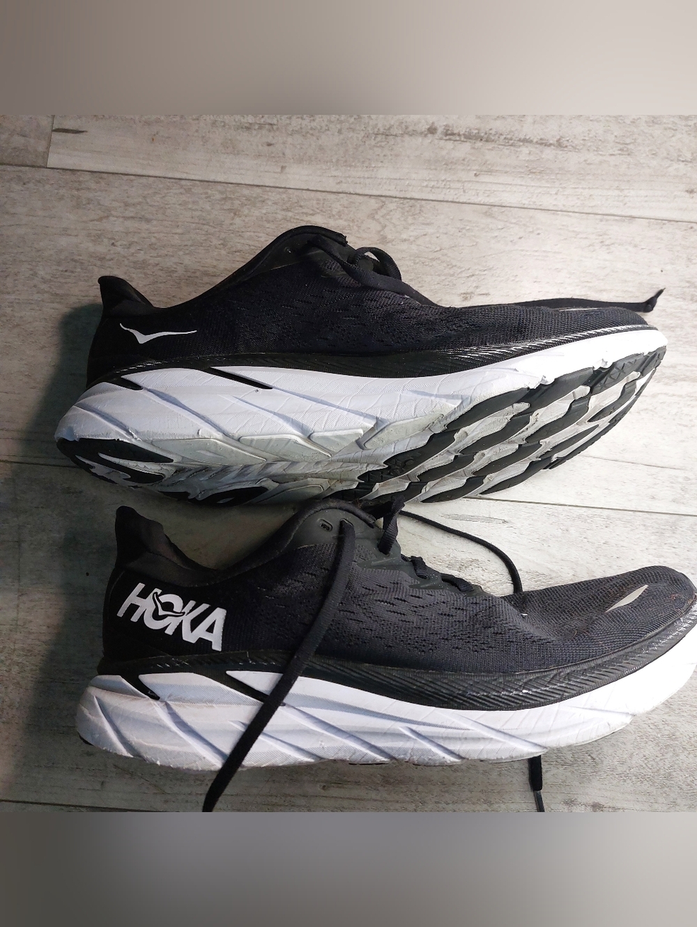 Hoka Black and White Men's Running Trainers